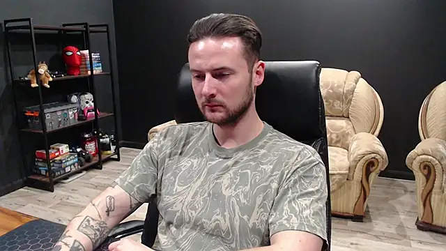 MihasikD 现场XXX聊天