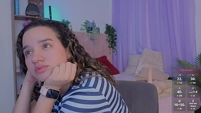 emilyrouxe Chat XXX in diretta