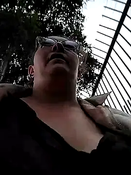 _Saraqueen Obrolan Langsung XXX