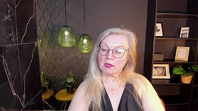 NataliMellow's Live XXX Chat