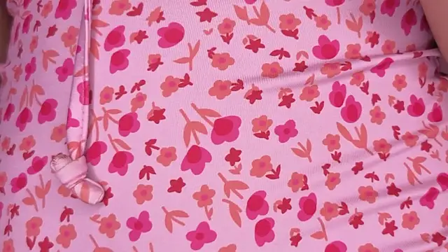 Chatroom XXX en direct de DahianaWalcott