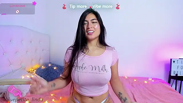 Blue_Petite 网络视讯表演