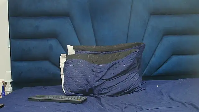 Angell_cooper Chat XXX in diretta