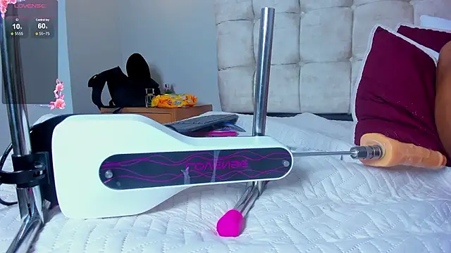 twink_royale18 现场XXX聊天