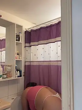 Chat +18 de WHITEWOMEN_2 ao vivo