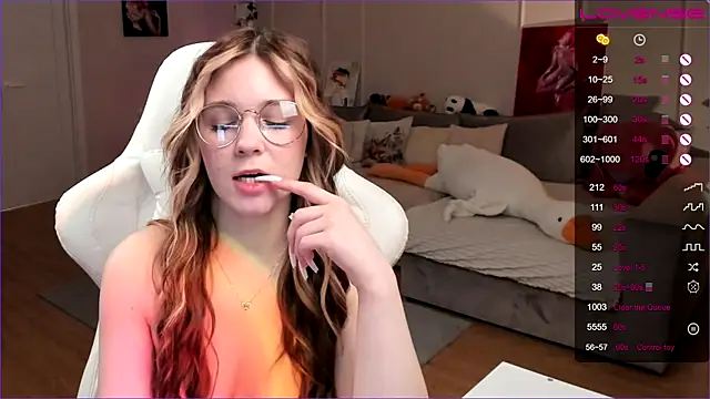 Frau_Lina 现场XXX聊天