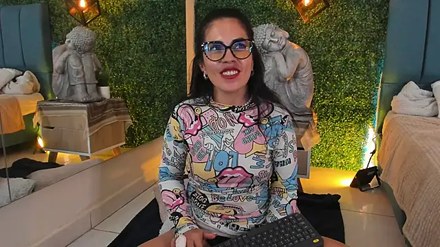 Linagh_n Live XXX chat