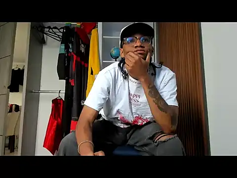 yandi_hot's Webcam Show