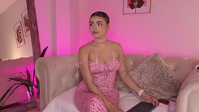 Онлайн чат XXX DahianaWalcott