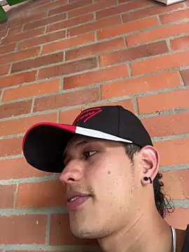 HarryGaze's Live Chat Room