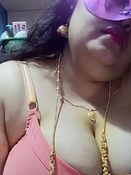 tamilthanushri Chat XXX live