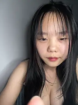 Emely-lysea's Live XXX Chat