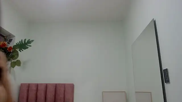 Sembang XXX Secara Langsung sophia_hadid