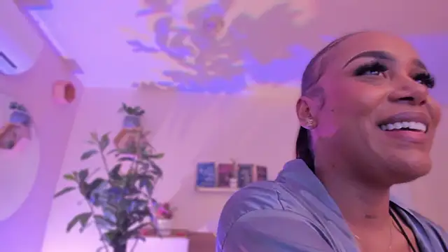 YariRose Chat XXX in diretta