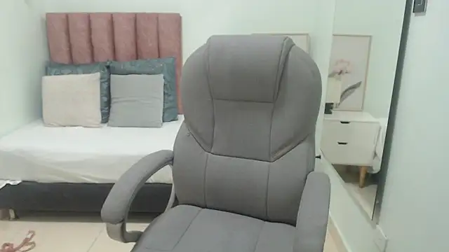 XXX chat uživo modela sophia_hadid