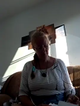 MILEIDE980 Live XXX-chat