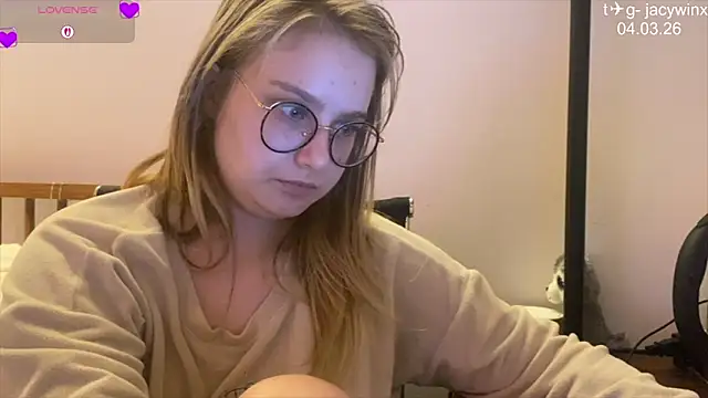 JacyWinslat Chat XXX in diretta