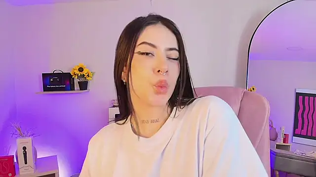 Chatroom XXX en direct de Alice_Vixen