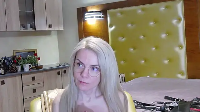 Chat XXX en directo de DomCaprisse