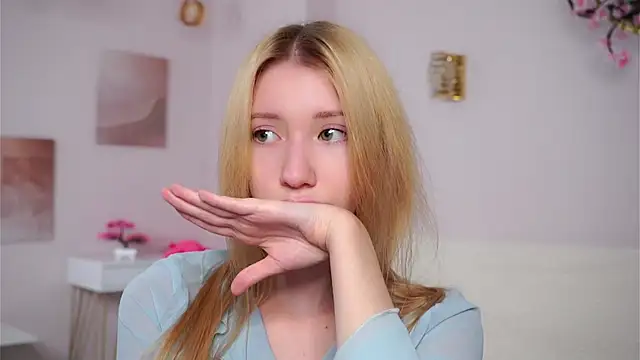 SunnivaCovil – Naživo XXX chat