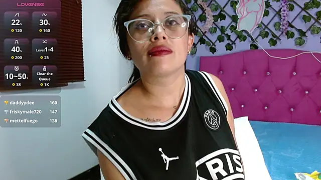 Sophie-Hot-'s Webcam Show