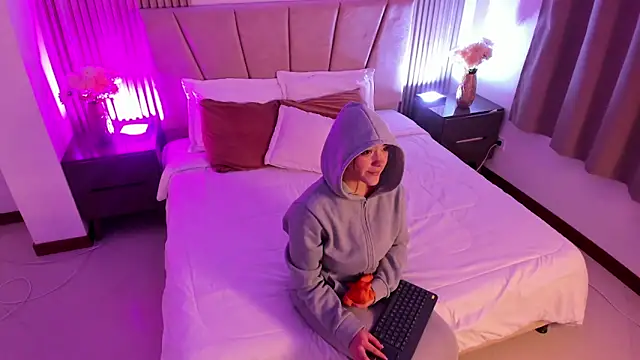 عرض كام Victoria_Beaumont