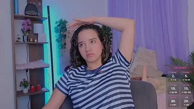 emilyrouxe Live XXX-Chat