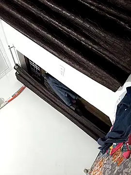 Chanderi19's Live XXX Chat