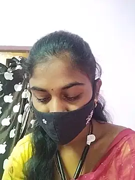 Tamil_Hot_RoyalQueen Adlı Modelin Web Kamerası Şovu