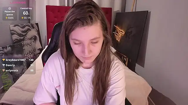 Mia_Myles Adlı Modelin Canlı XXX Sohbeti