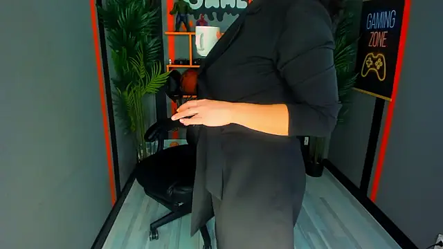 AnaMills' Live XXX Chat