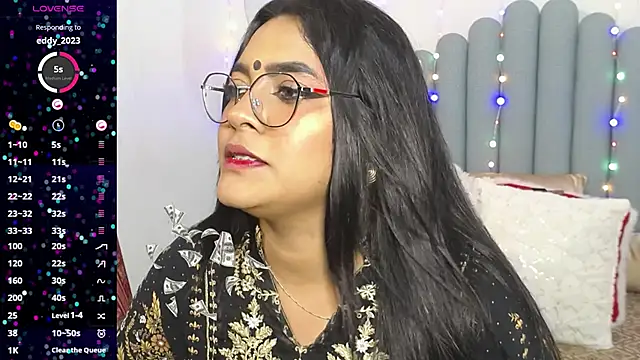 Chat XXX ao vivo de lakshmiraniii