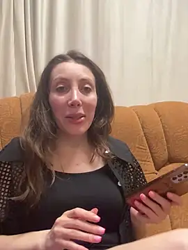 HellaryTourent Chat XXX in diretta