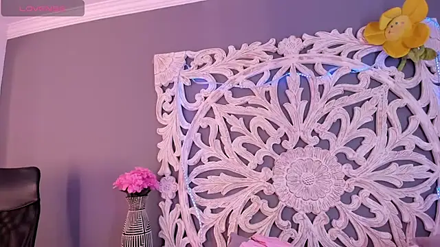 Chat +18 de loraineblake ao vivo