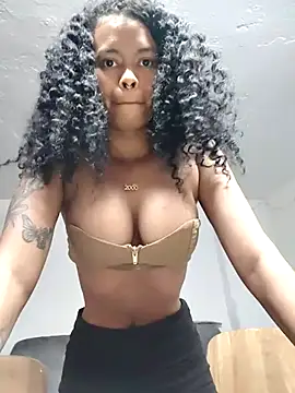 Chat XXX ao vivo de shenna_brunette