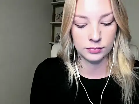 Chat +18 de VelvetAngela ao vivo