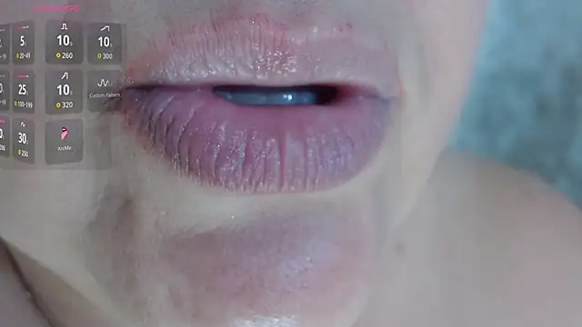 Kerly_Doll Chat XXX in diretta