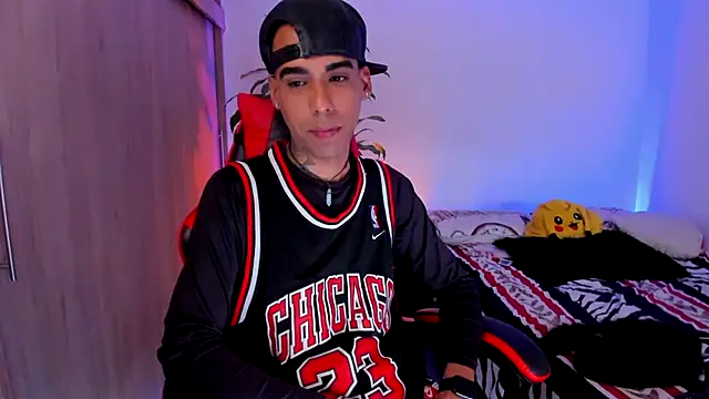 Czat XXX na żywo – Damianwhite