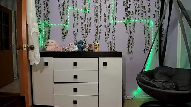 Yoonhee_ki's Live XXX Chat