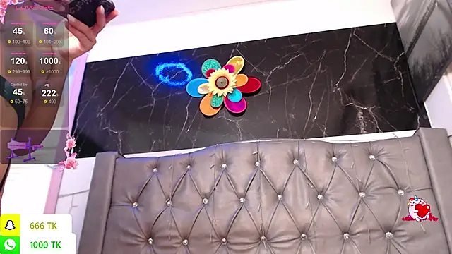 Chat +18 de LAILAGUMMY ao vivo