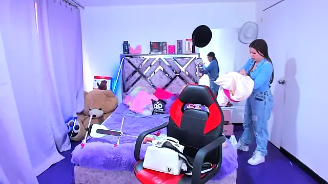 Luna_Analyaのウェブカメラショー