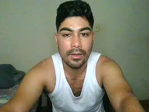 latinhayriboy – Naživo XXX chat