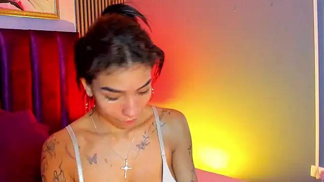 LauraAristizabal Adlı Modelin Canlı XXX Sohbeti