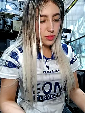 eva-2023のライブXXXチャット