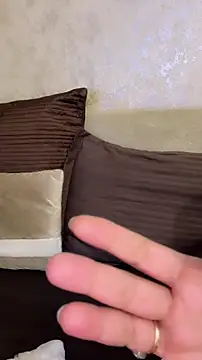 Chat +18 de ashwariya23 ao vivo