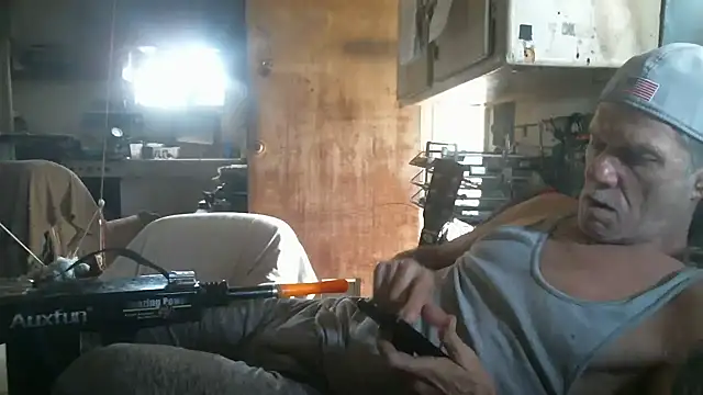 Chat +18 de hahard1onestill ao vivo