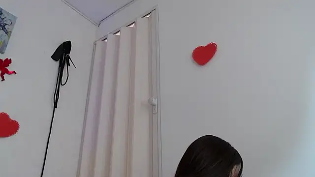 CarolineAikosのライブXXXチャット