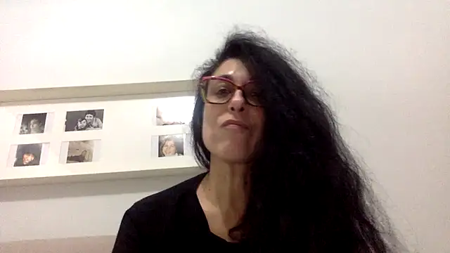 Pertunjukan Kamera Web crudeliafrancy