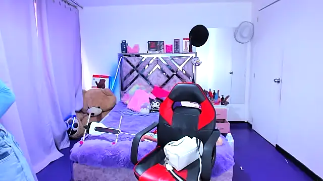 Luna_Analya Chat XXX in diretta