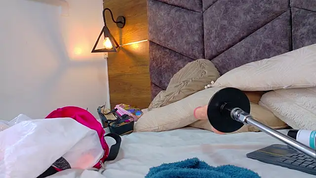 AnnieRouse__ Adlı Modelin Canlı XXX Sohbeti